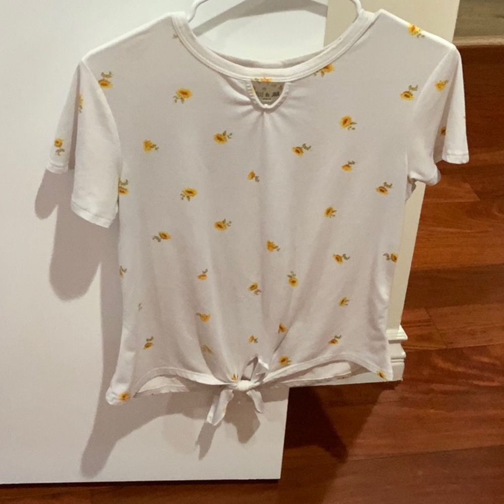 Selling girls sunflower top - Size 10/12 L